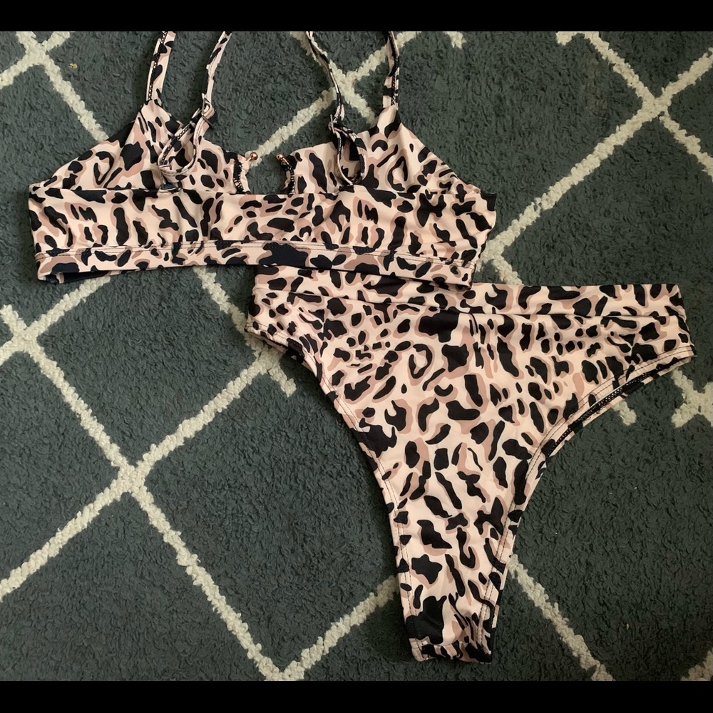 Bathing Suit Set - Picture 2 of 2